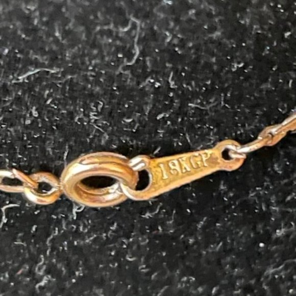 Citrine Caged Pendant Hanging from an 24" 80's Gold Faux Chain, Classic - Picture 4 of 9